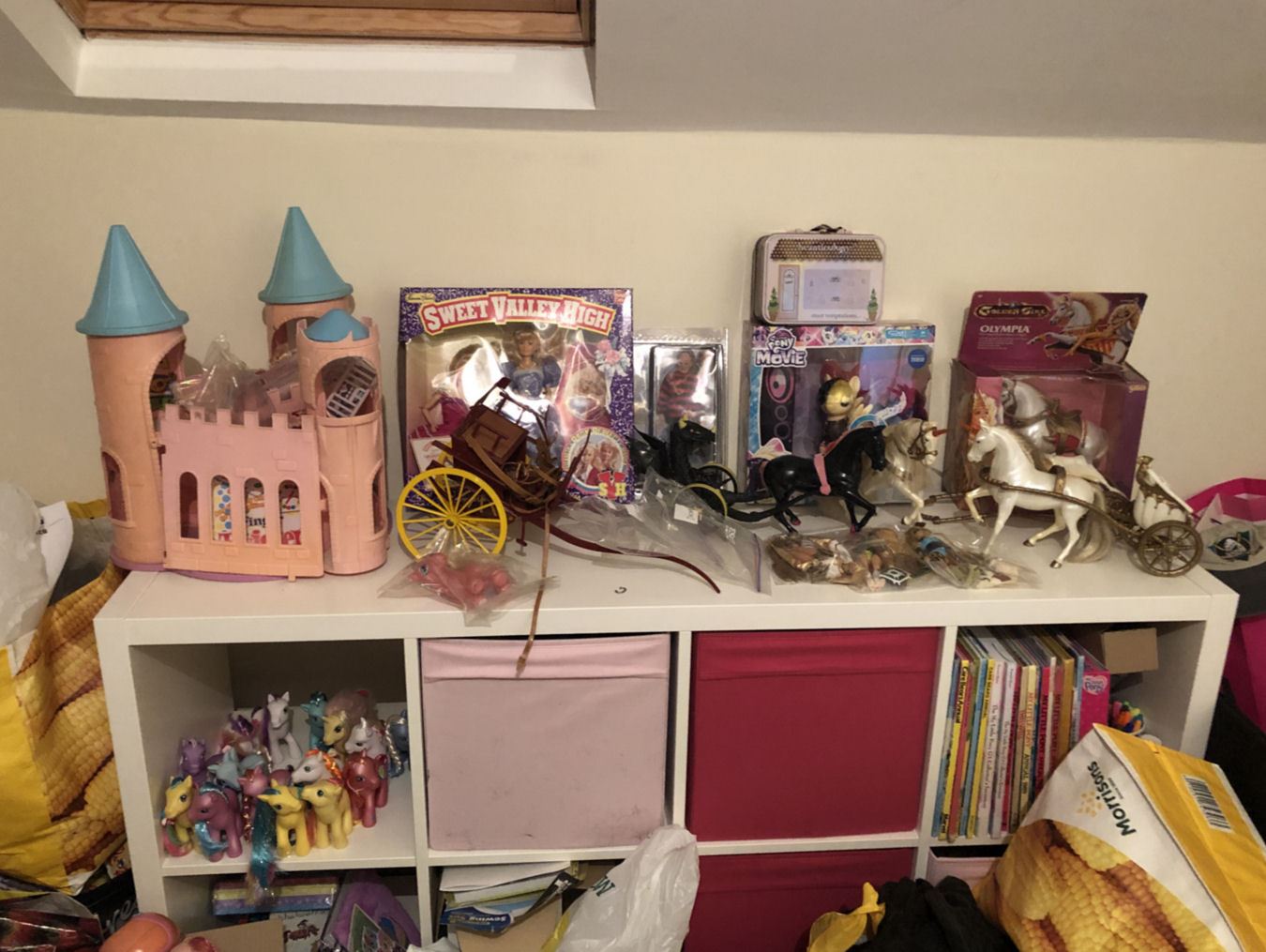 Pony Room (Dec 2018)