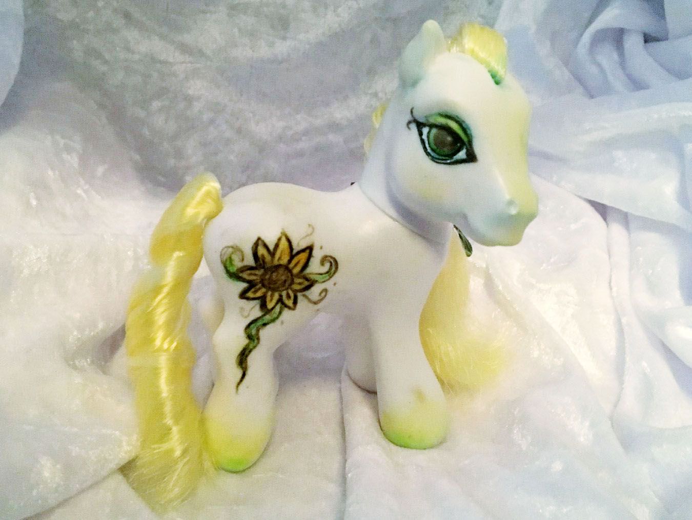 My Little Pony Gen 3 - Sunflower (Custom)    (1)
