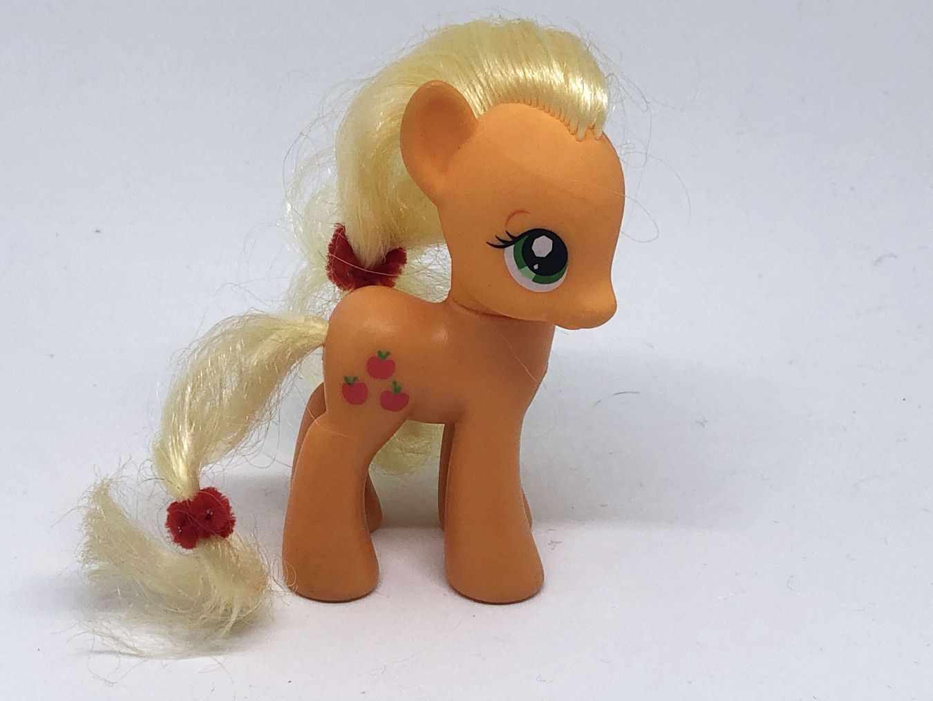 My Little Pony Gen 4 - Applejack    (1)