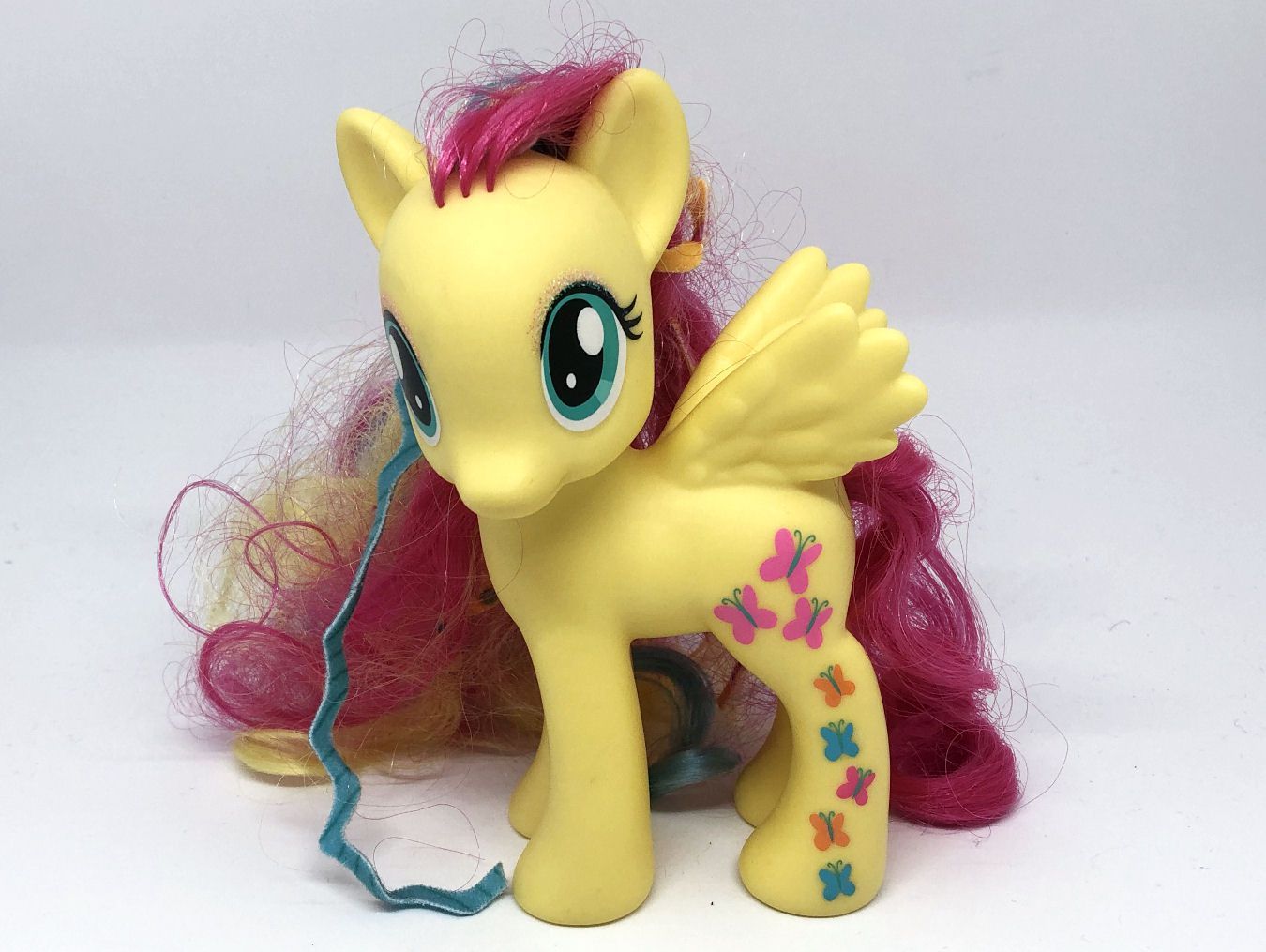 My Little Pony Gen 4 - Fluttershy  (Styling Strands )  (2)