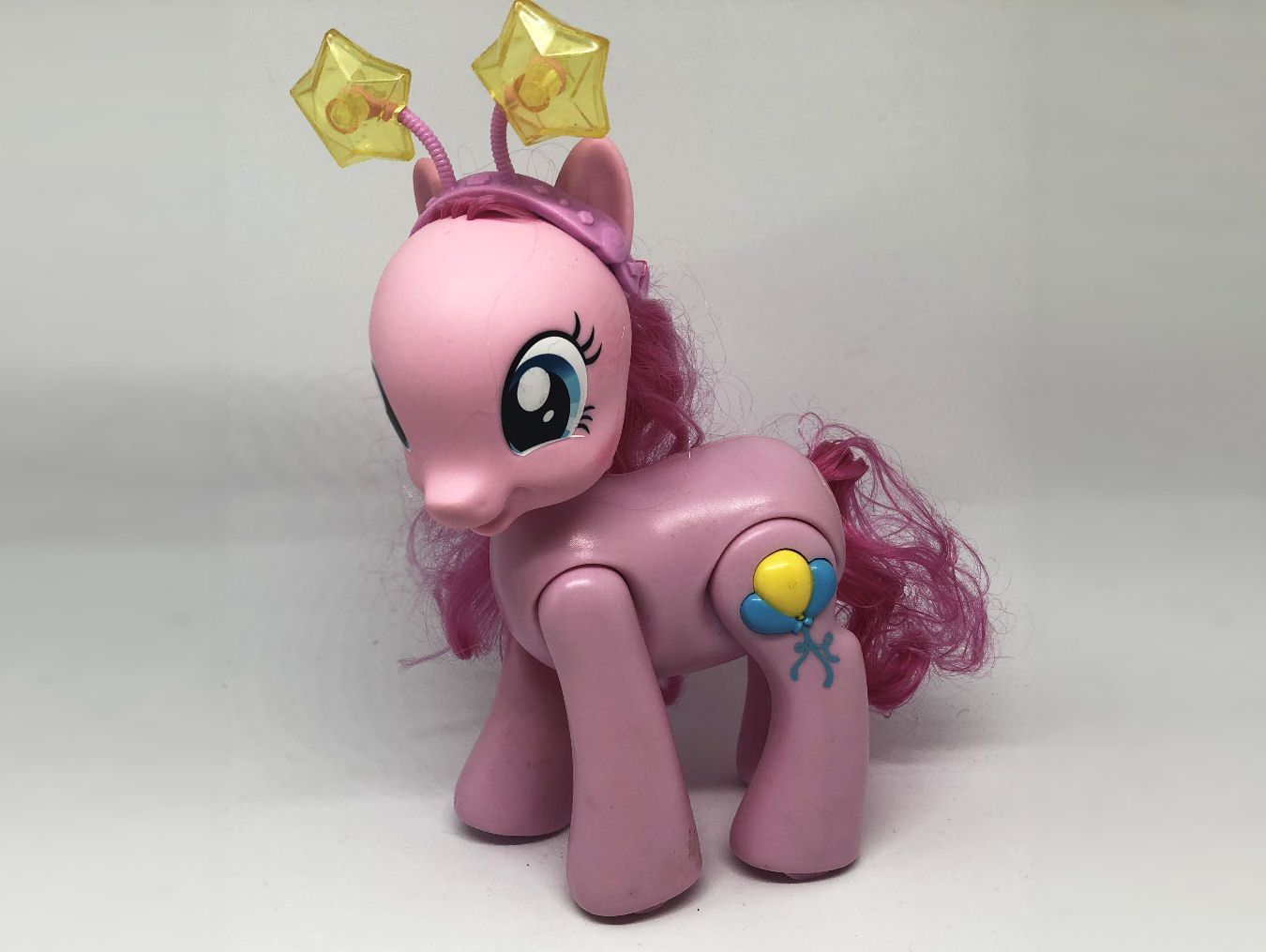 My Little Pony Gen 4 - Pinkie Pie  (Walkin’ Talkin’)  (1)