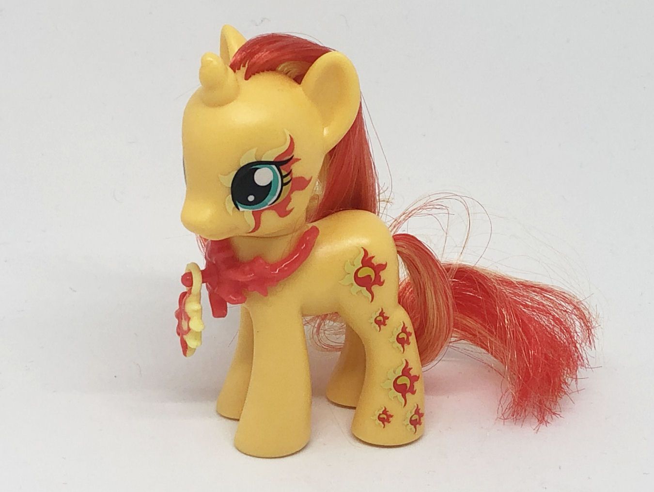 My Little Pony Gen 4 - Sunset Shimmer  (Cutie Mark Charm)  (2)