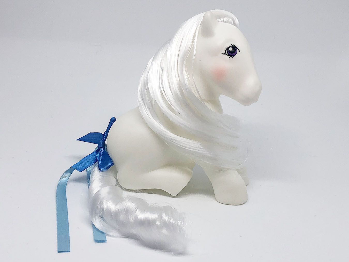 My Little Pony Gen HQG1C - Snow  (2.0 - Blush on Cheeks)  (1)